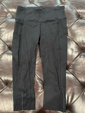 lululemon athletica fast & free Black Capri Leggings with Hem Reflective Dots